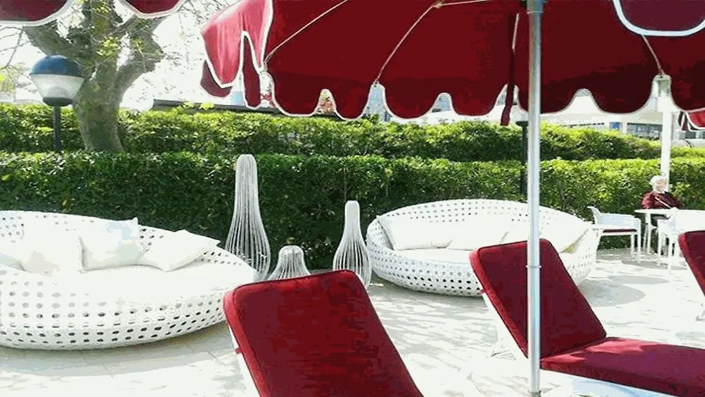 Hotel Le Tegnue Sottomarina 4*,  Italië
